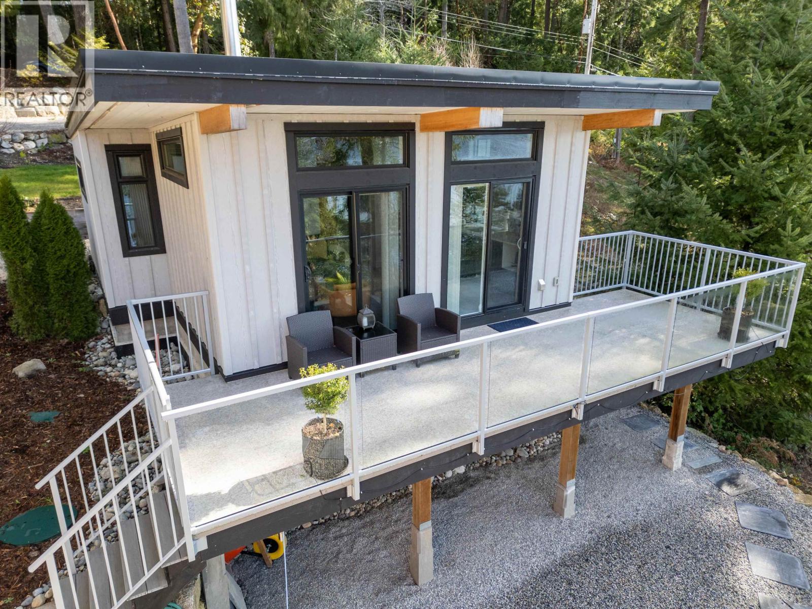 6101 -6099 CORACLE DRIVE, Sechelt