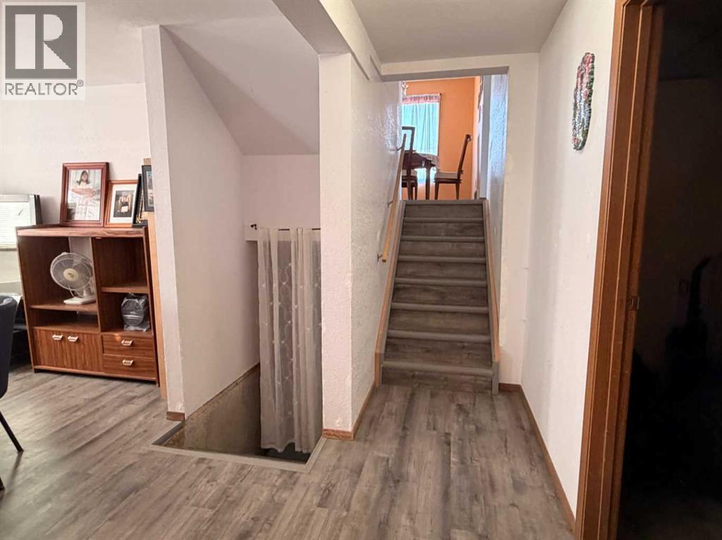 
          2 1 Street
            <br/>
            <span>Purple Springs</span>
            , 
            <span>AB</span>
             <span>T0K1X0</span>
         - Photo 21