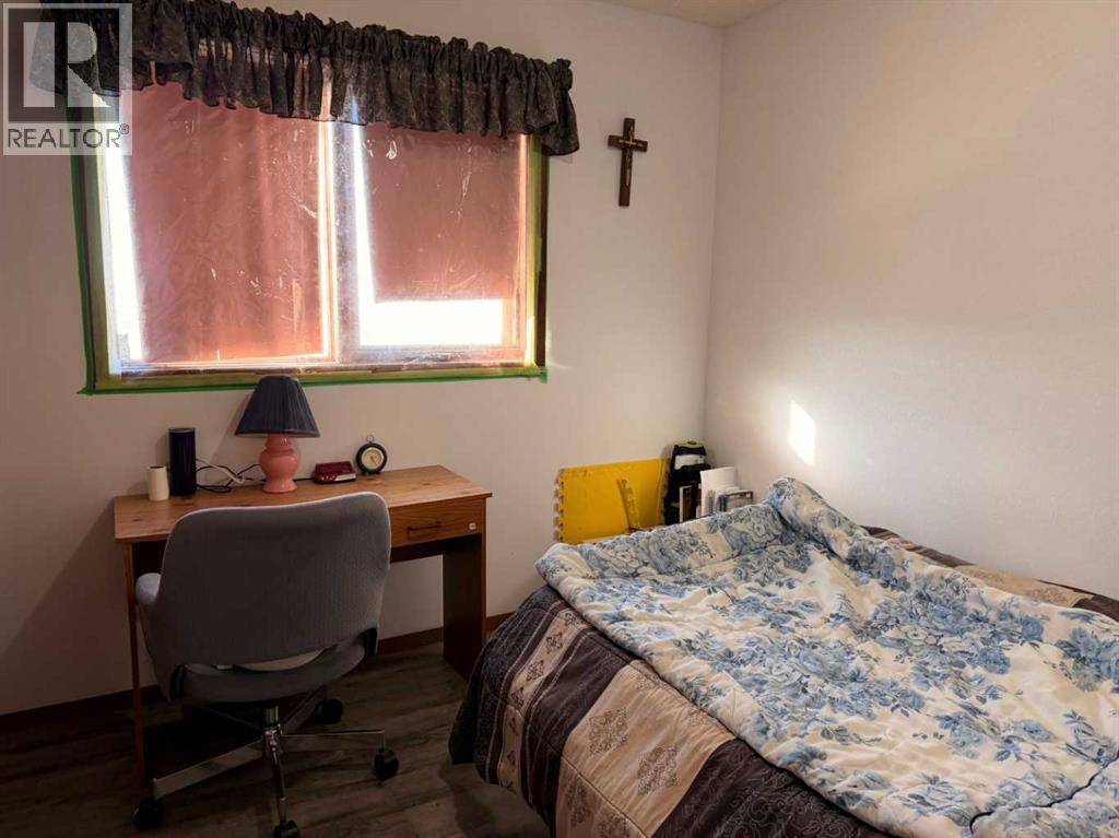 
          2 1 Street
            <br/>
            <span>Purple Springs</span>
            , 
            <span>AB</span>
             <span>T0K1X0</span>
         - Photo 13