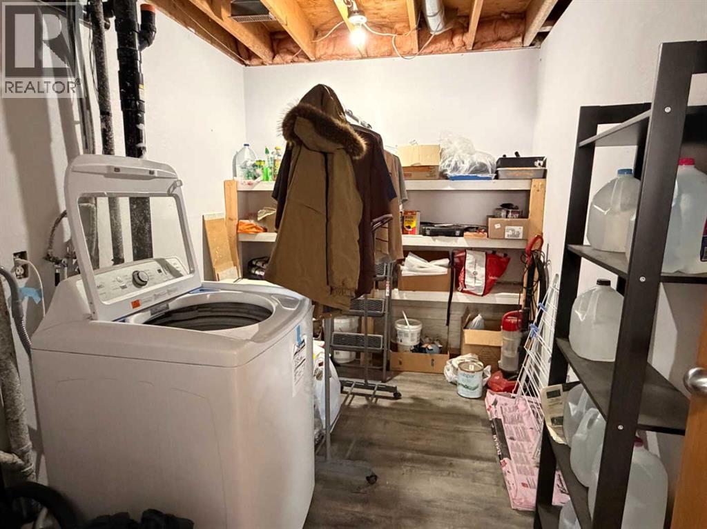 
          2 1 Street
            <br/>
            <span>Purple Springs</span>
            , 
            <span>AB</span>
             <span>T0K1X0</span>
         - Photo 25