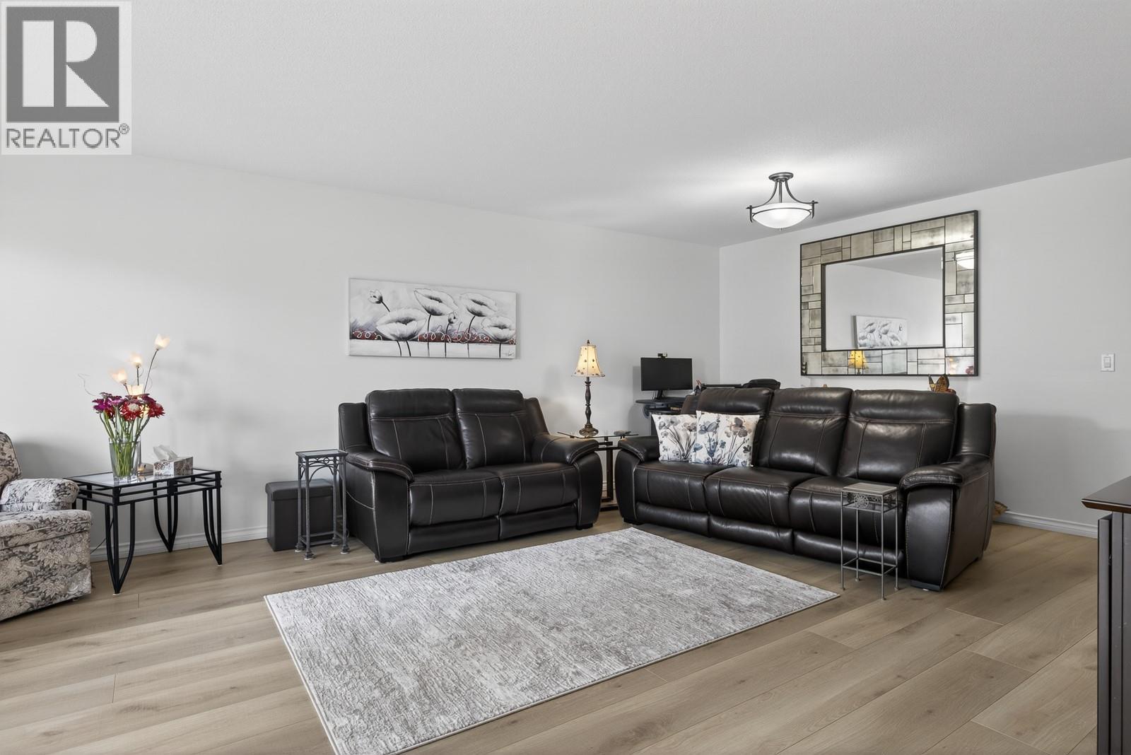 4630 Ponderosa Drive Unit# 112, Peachland