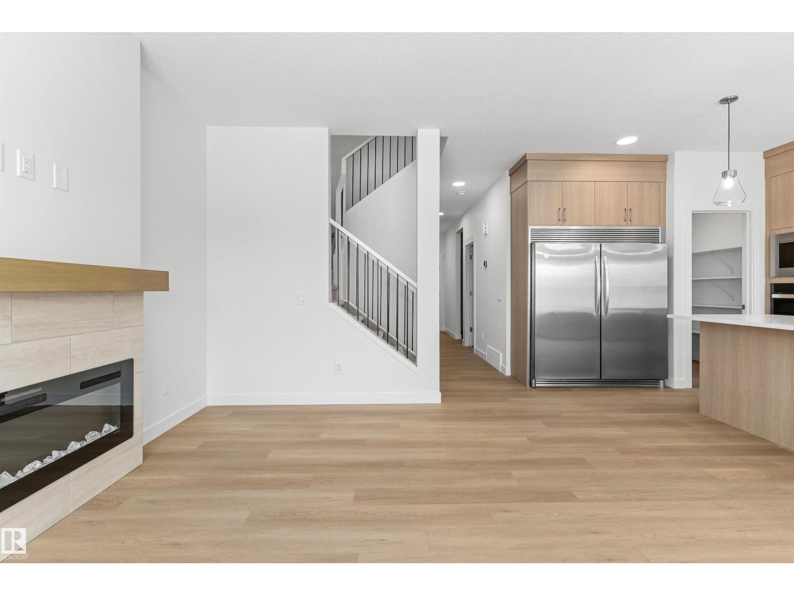 2244 4 AV SW - 10