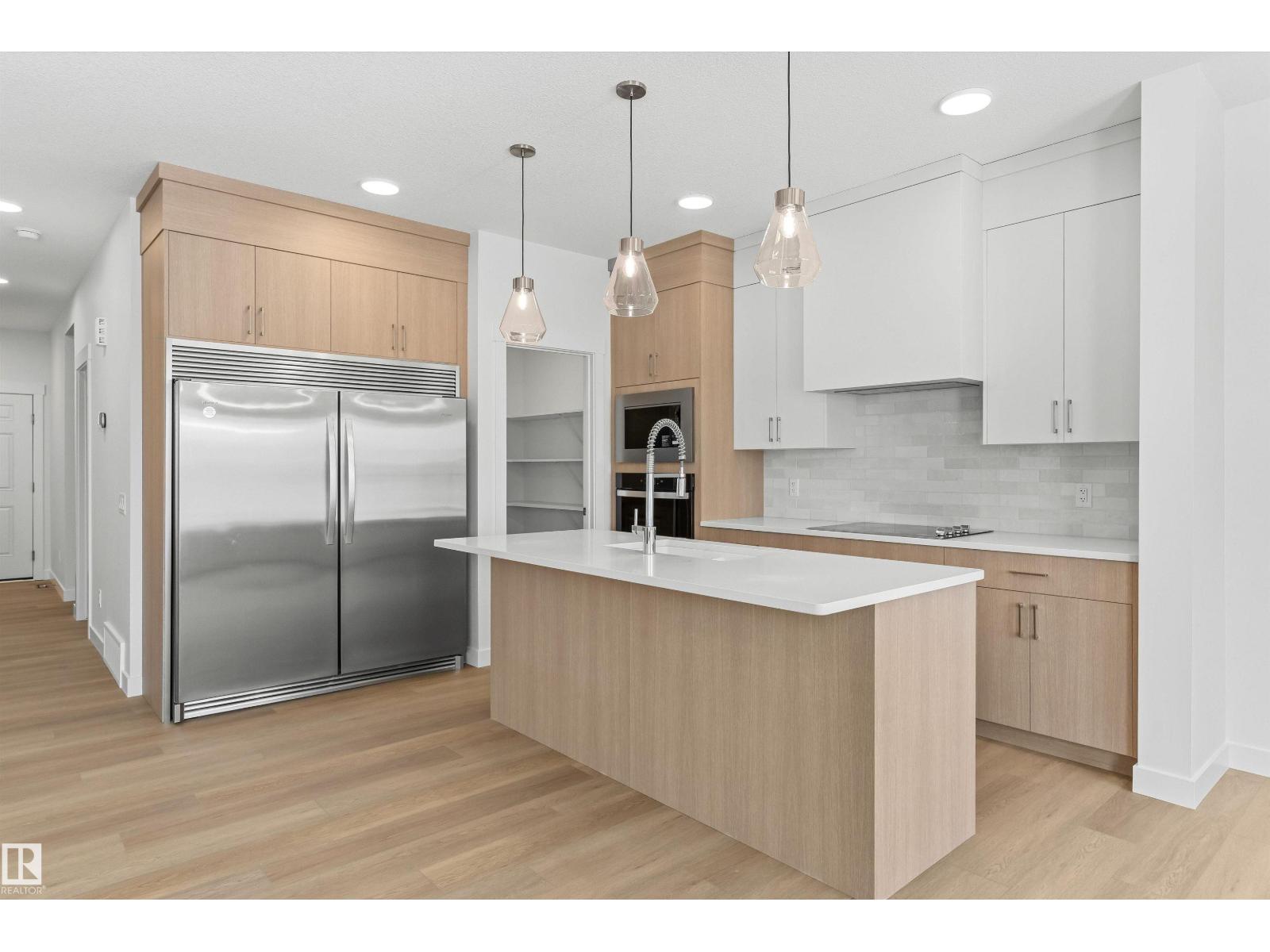 2244 4 AV SW - 14