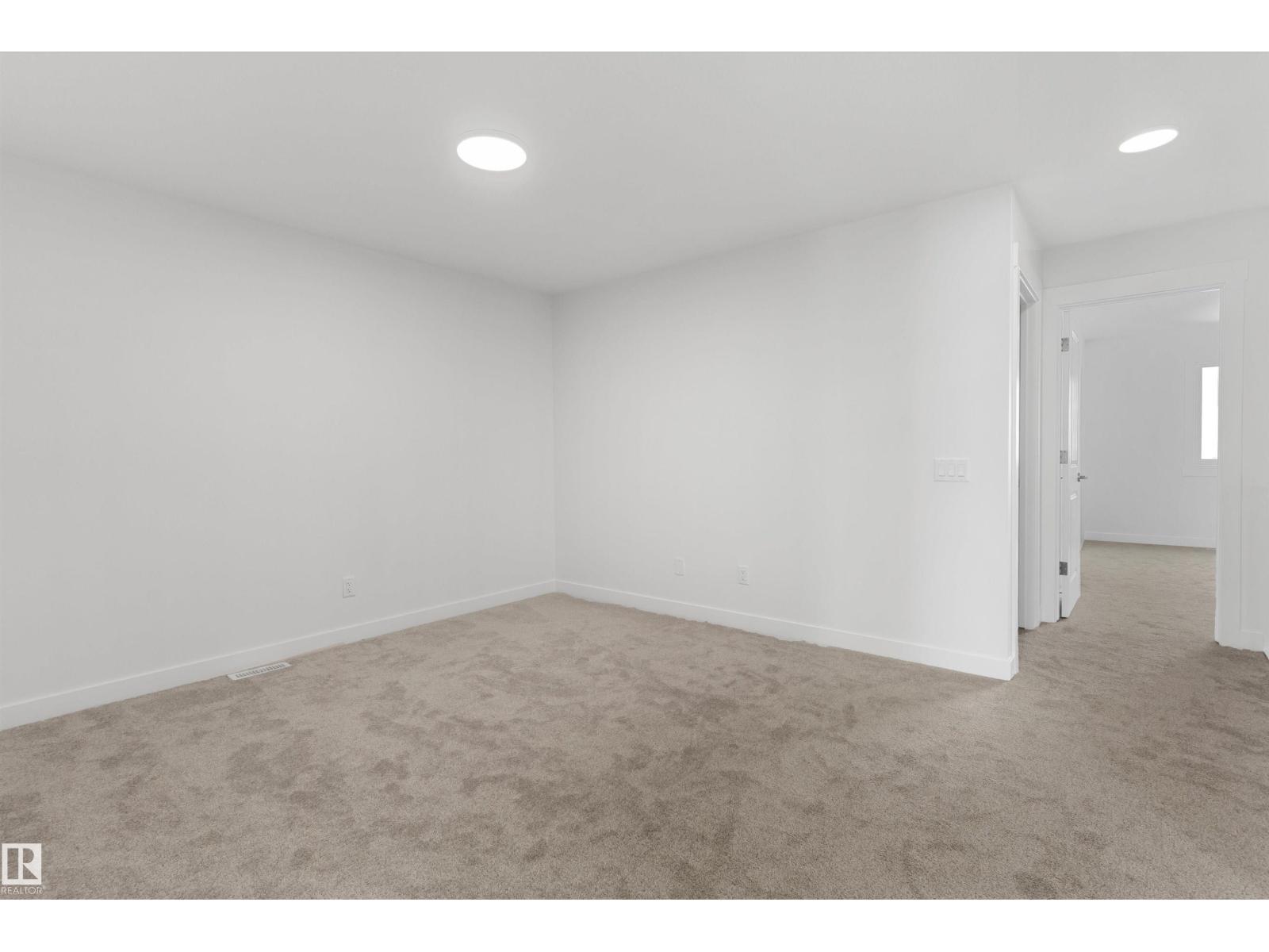 2244 4 AV SW - 29