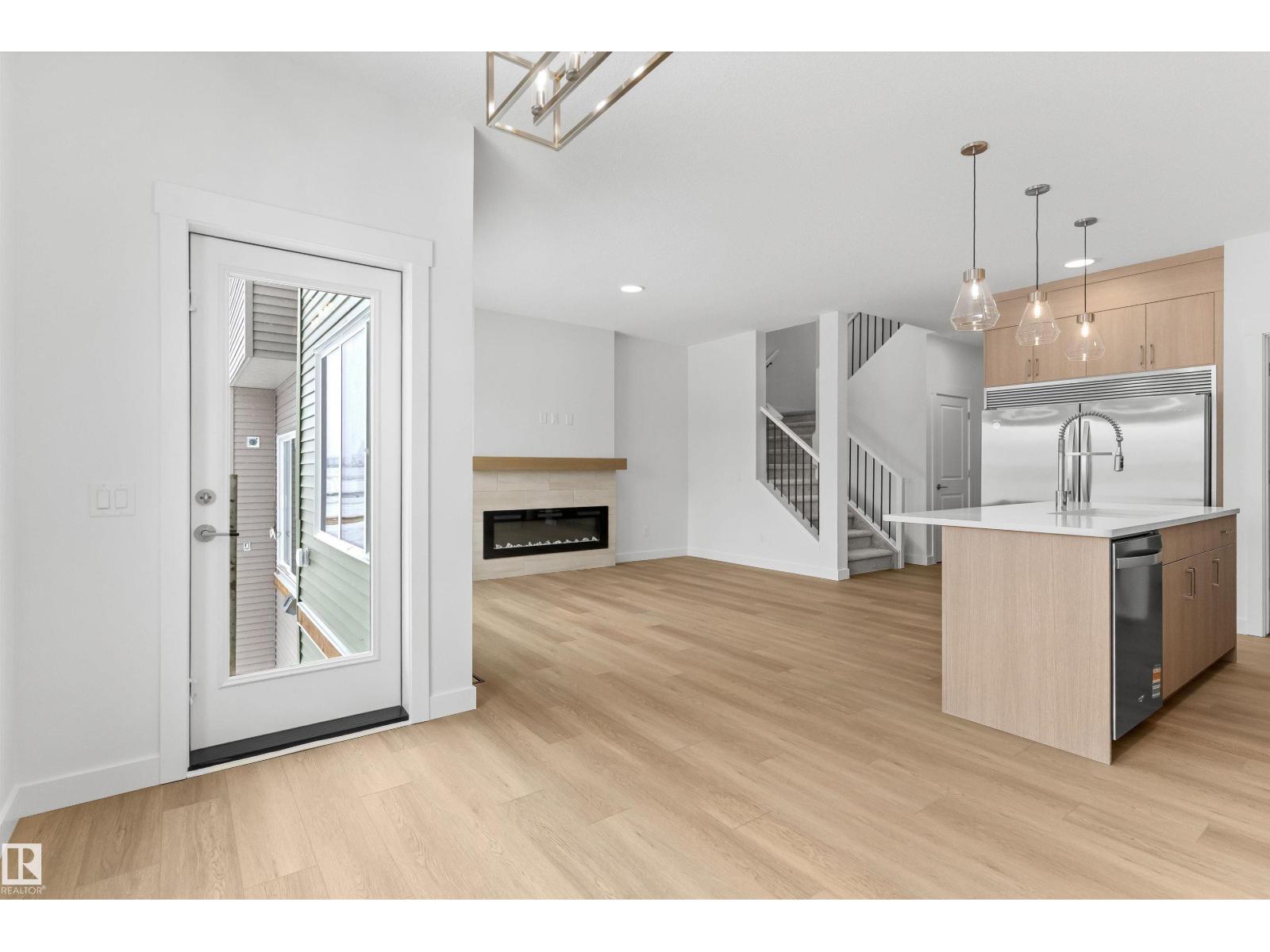 2244 4 AV SW - 12