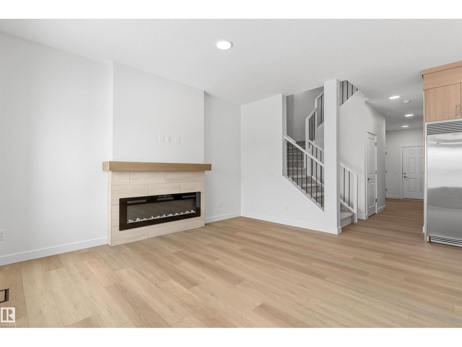 2244 4 AV SW - 9
