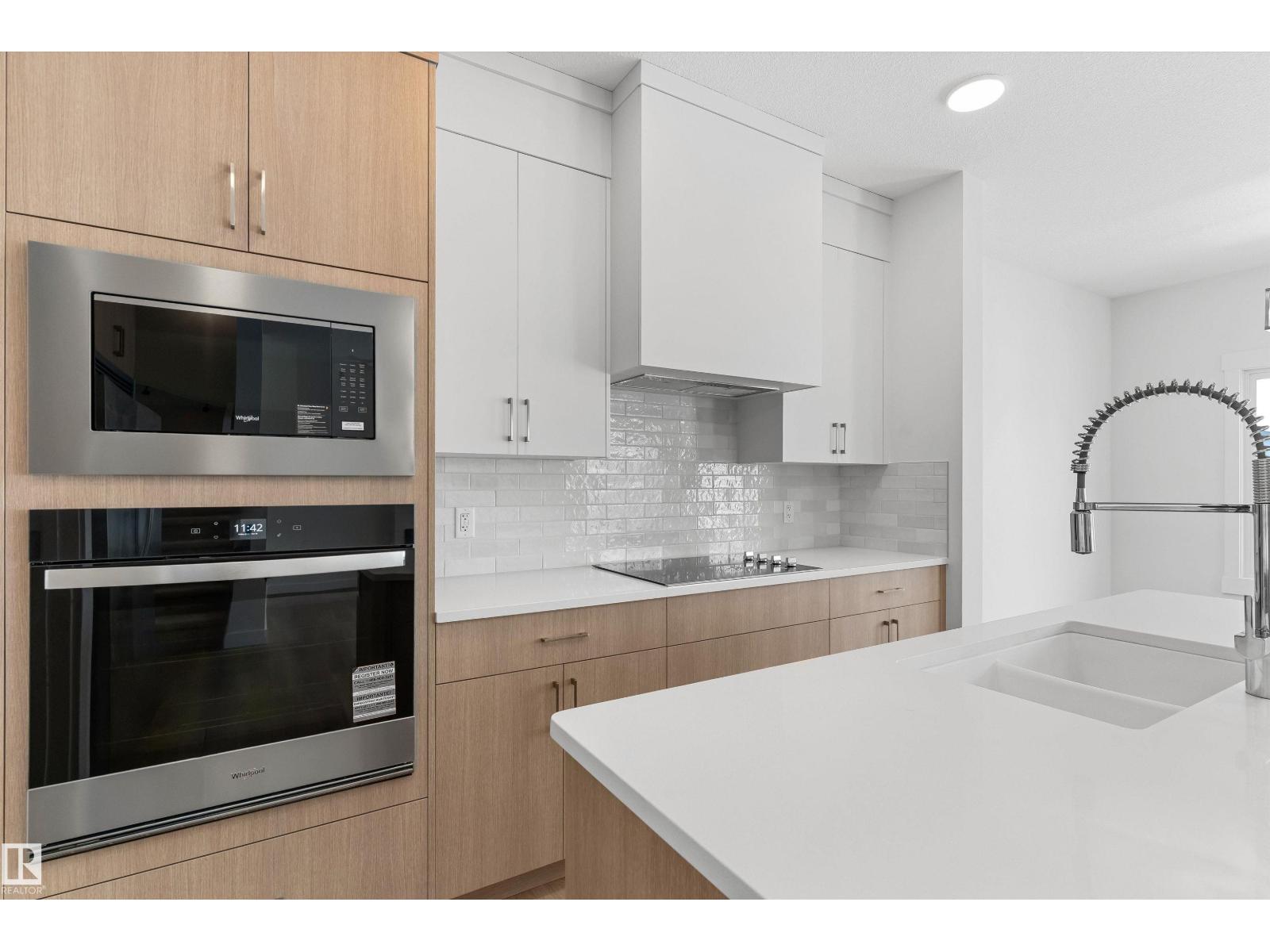 2244 4 AV SW - 17