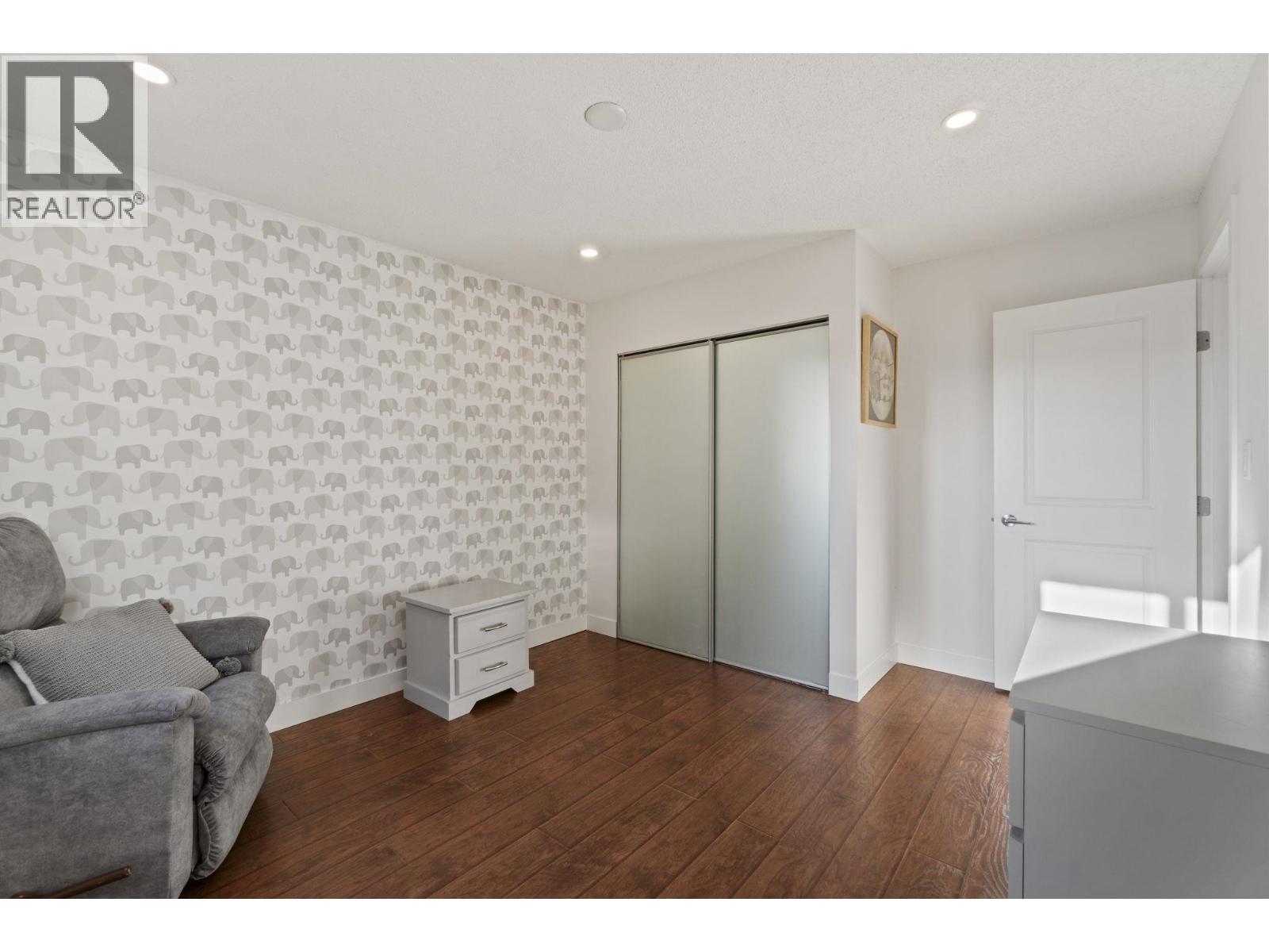 644 ALDERSON AVENUE, Coquitlam