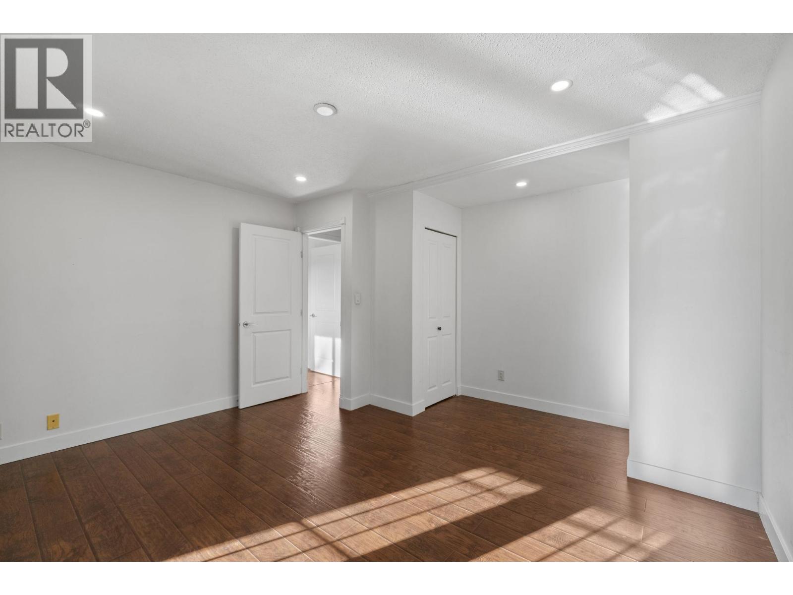 644 ALDERSON AVENUE, Coquitlam