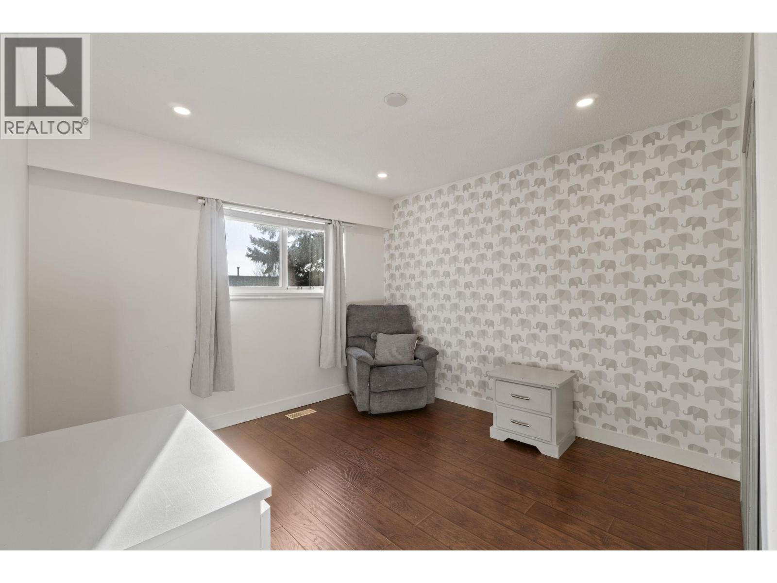 644 ALDERSON AVENUE, Coquitlam