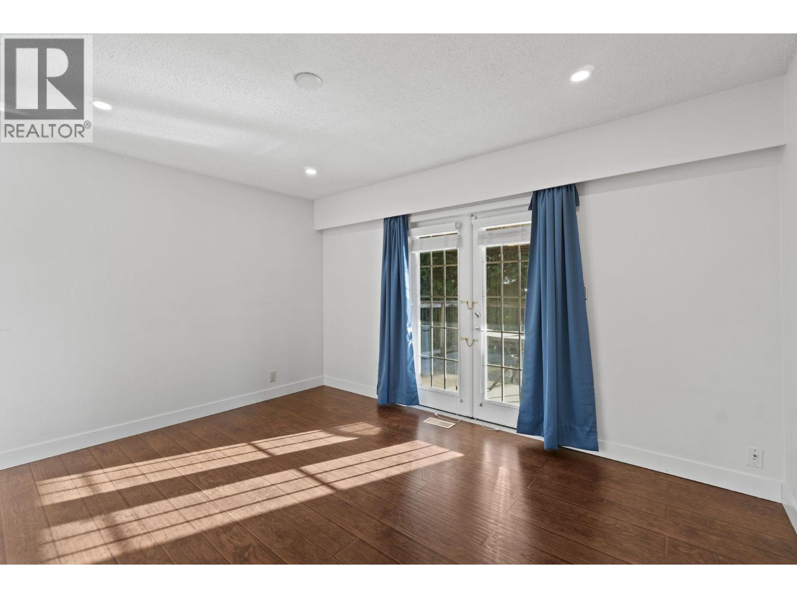 644 ALDERSON AVENUE, Coquitlam