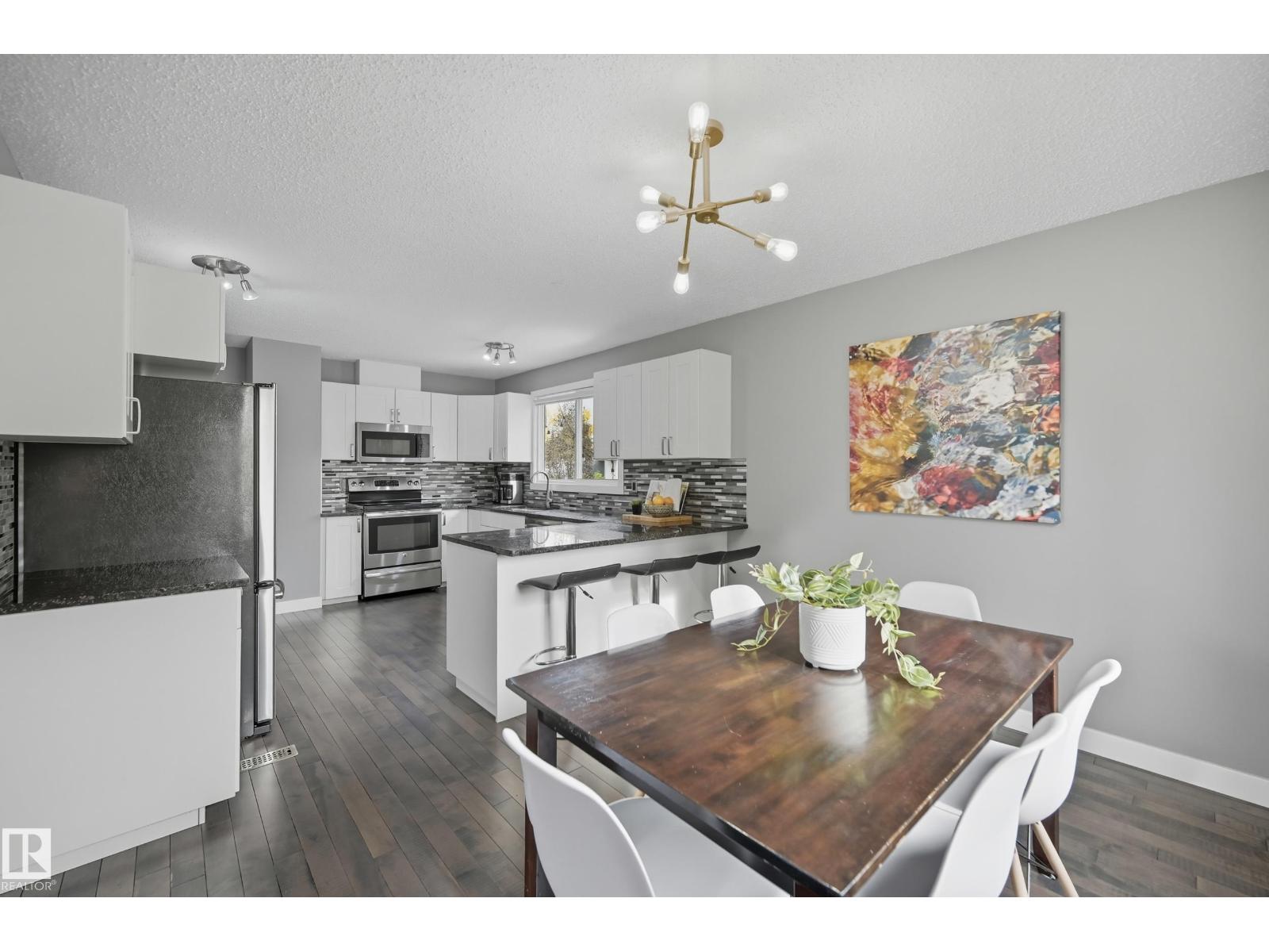 6 BRAESIDE CR - 11