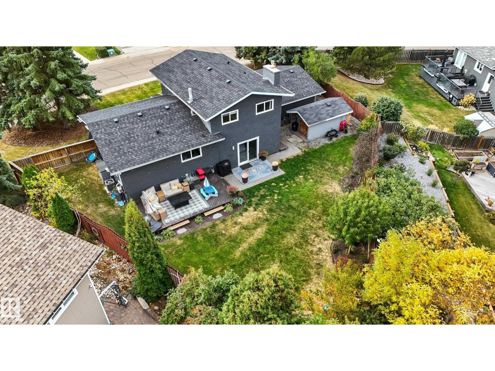 6 BRAESIDE CR - 44