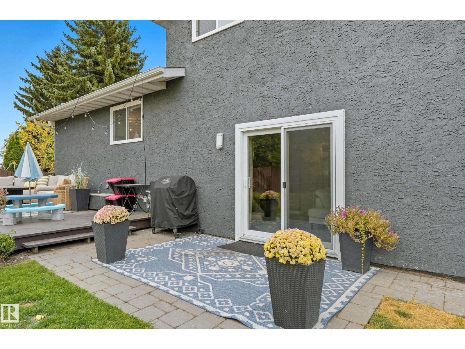 6 BRAESIDE CR - 37