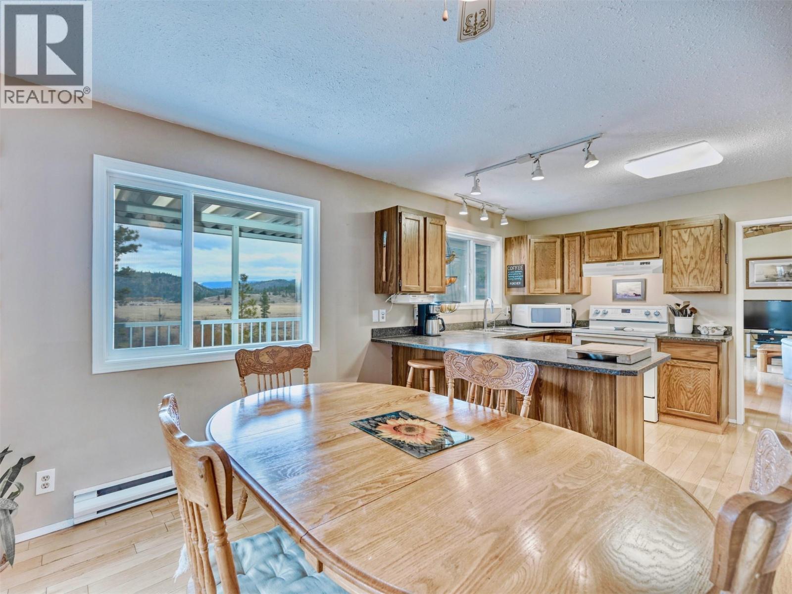 2807 Willowbrook Rd Road, Oliver