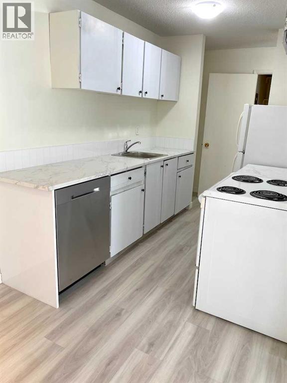 Multi-family House for Sale in   Street SW Cliff Bungalow Calgary 