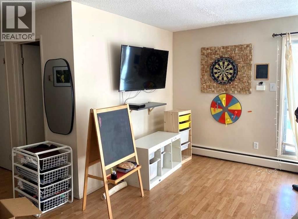 Multi-family House for Sale in   Street SW Cliff Bungalow Calgary 