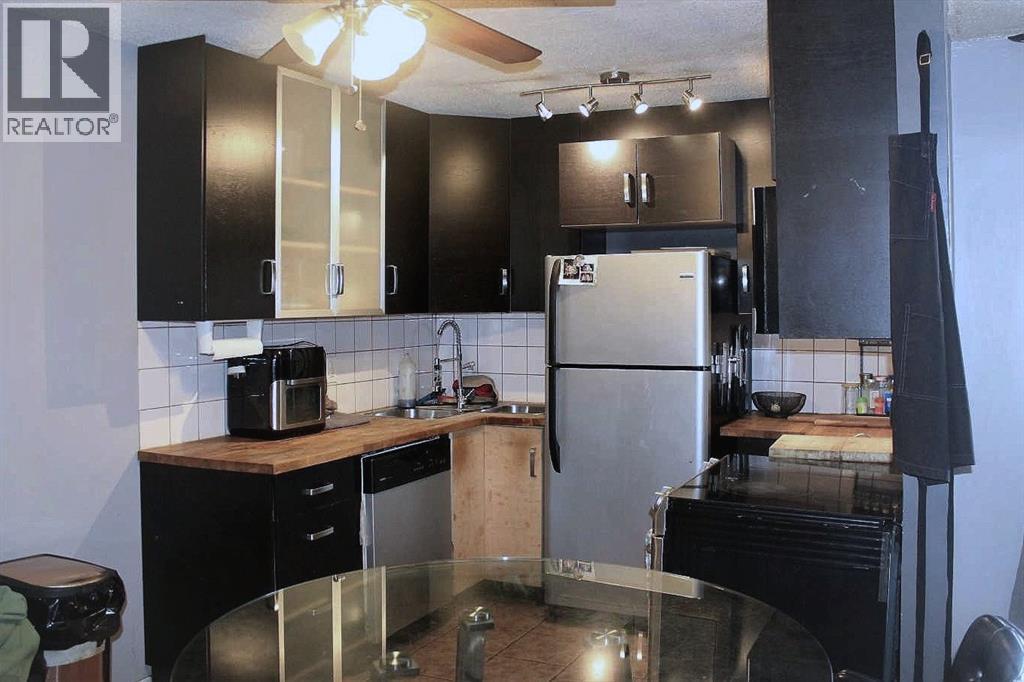 Single Family House for Sale in E   Avenue SW Cliff Bungalow Calgary 