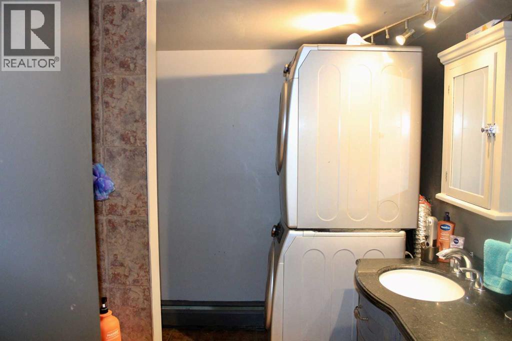 Single Family House for Sale in E   Avenue SW Cliff Bungalow Calgary 