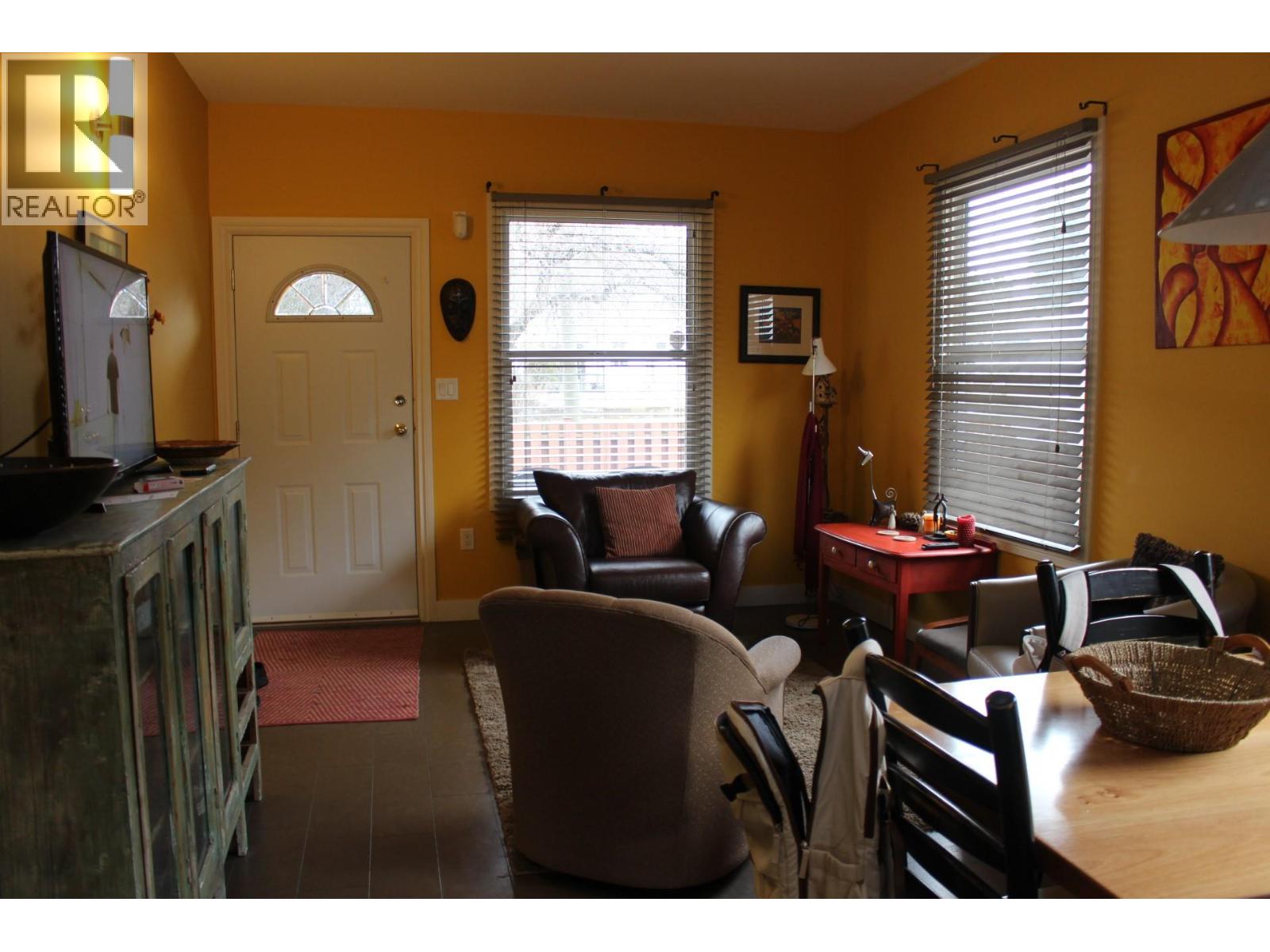 1360 Second Avenue, Trail