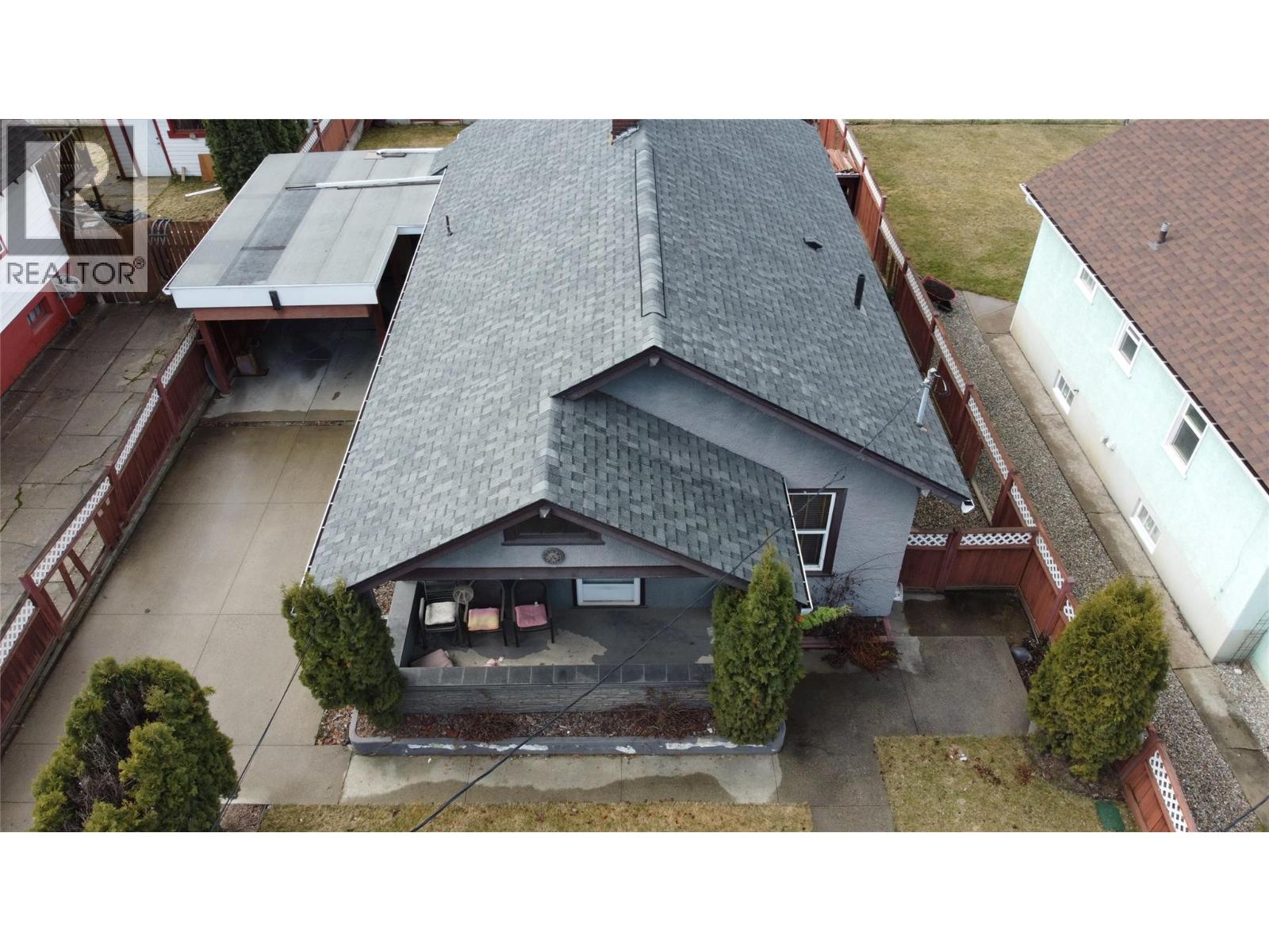 1360 Second Avenue, Trail