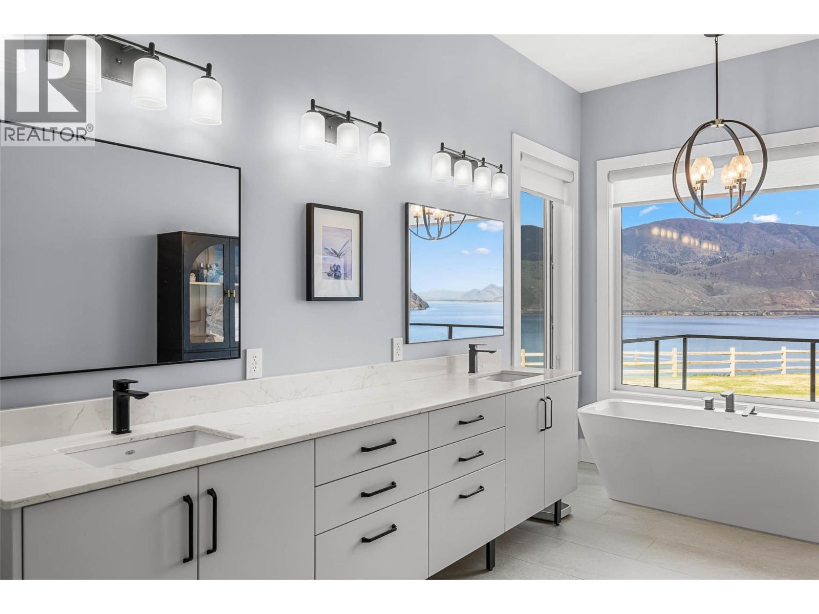 346 RUE CHEVAL NOIR, Kamloops