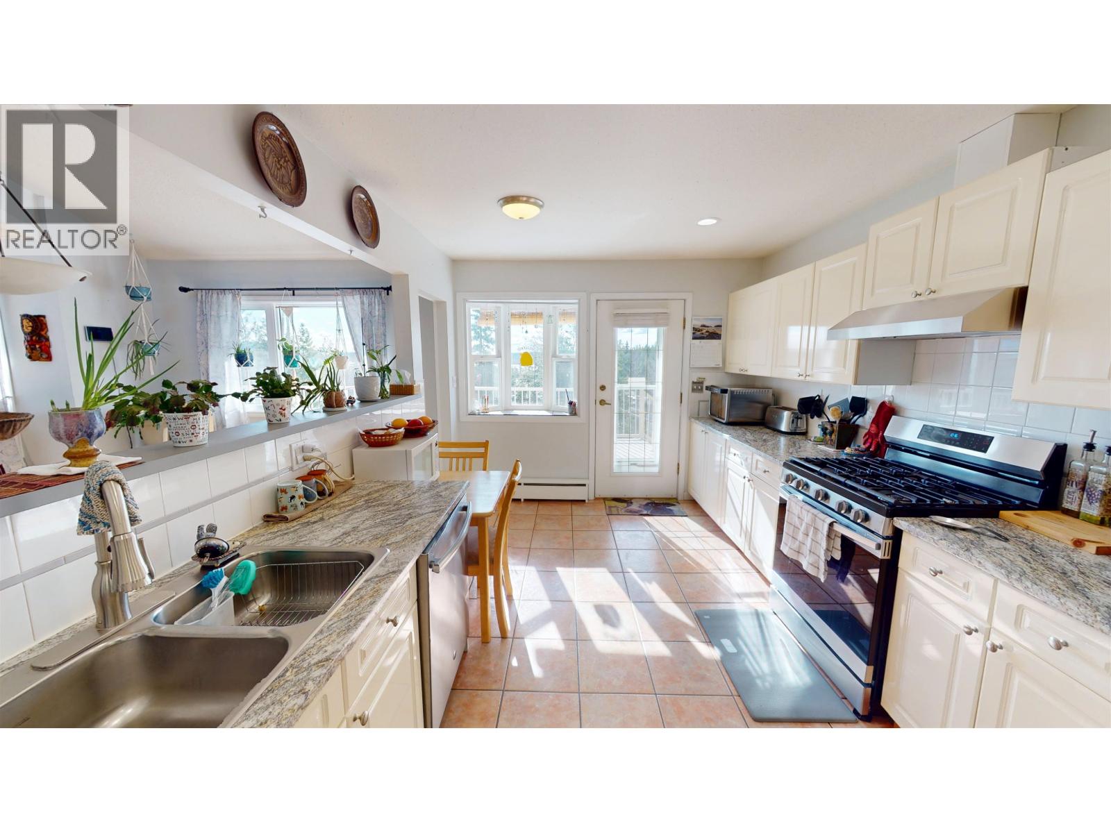 3286 SPRUCE RIDGE ROAD, Quesnel