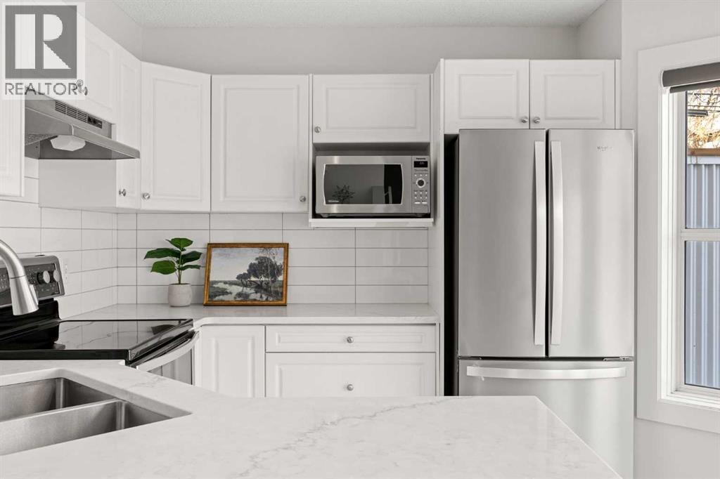 Single Family House for Sale in   Avenue SW Altadore Calgary 