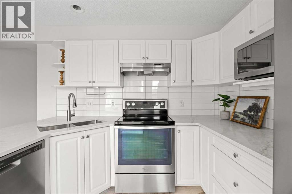 Single Family House for Sale in   Avenue SW Altadore Calgary 