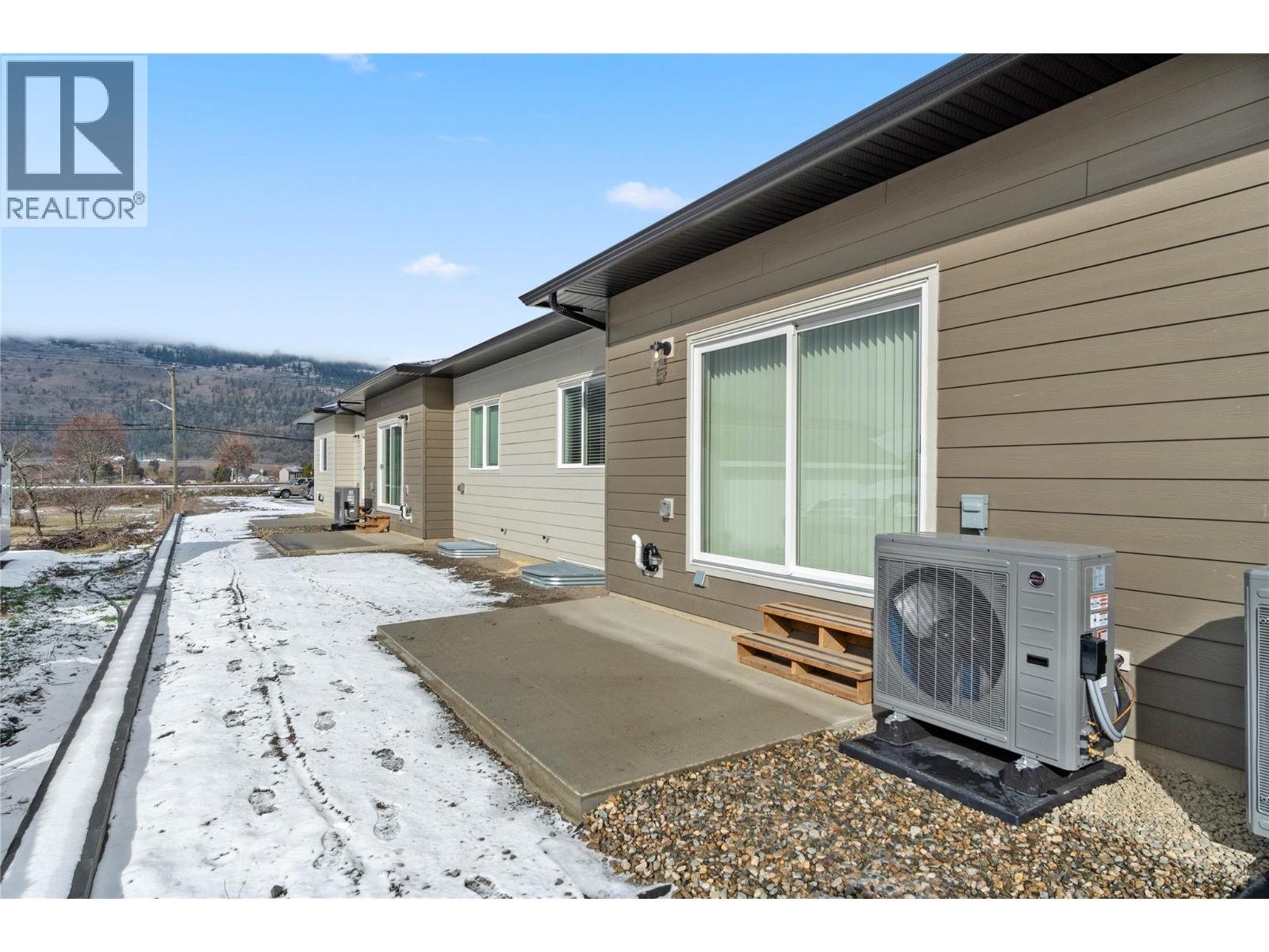 #12 220 Shepherd Road - 22