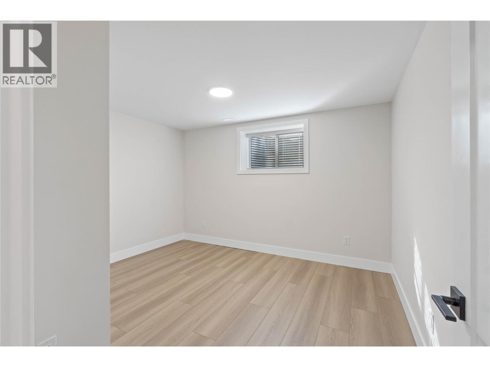 220 Shepherd Road Unit# 12, Chase