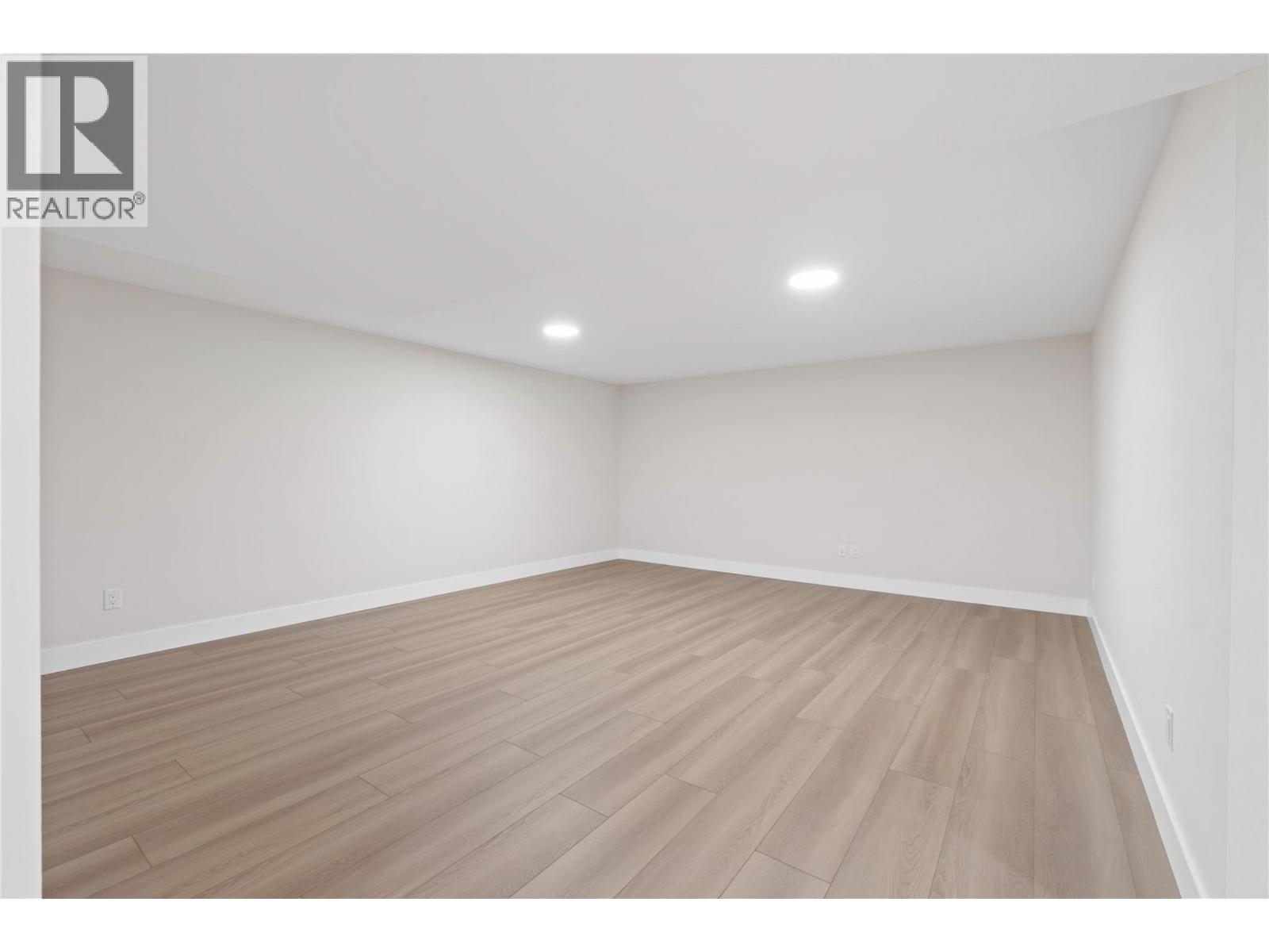 220 Shepherd Road Unit# 12, Chase