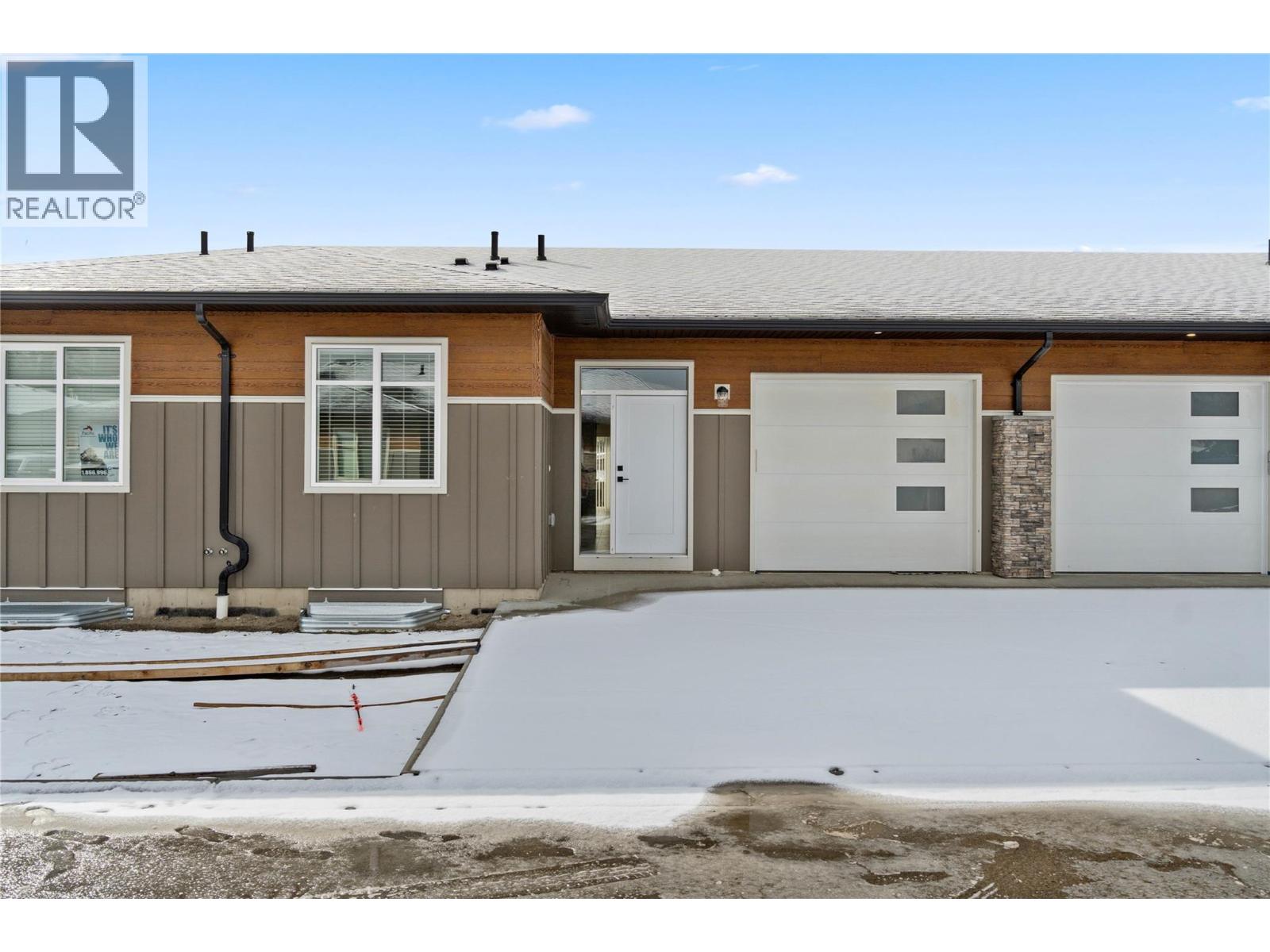 #12 220 Shepherd Road - 43