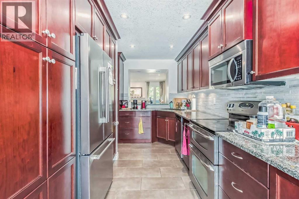 Single Family House for Sale in    Avenue NW Sunnyside Calgary 