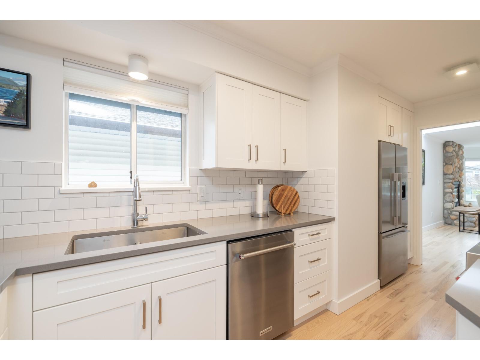 976 HABGOOD STREET, White Rock