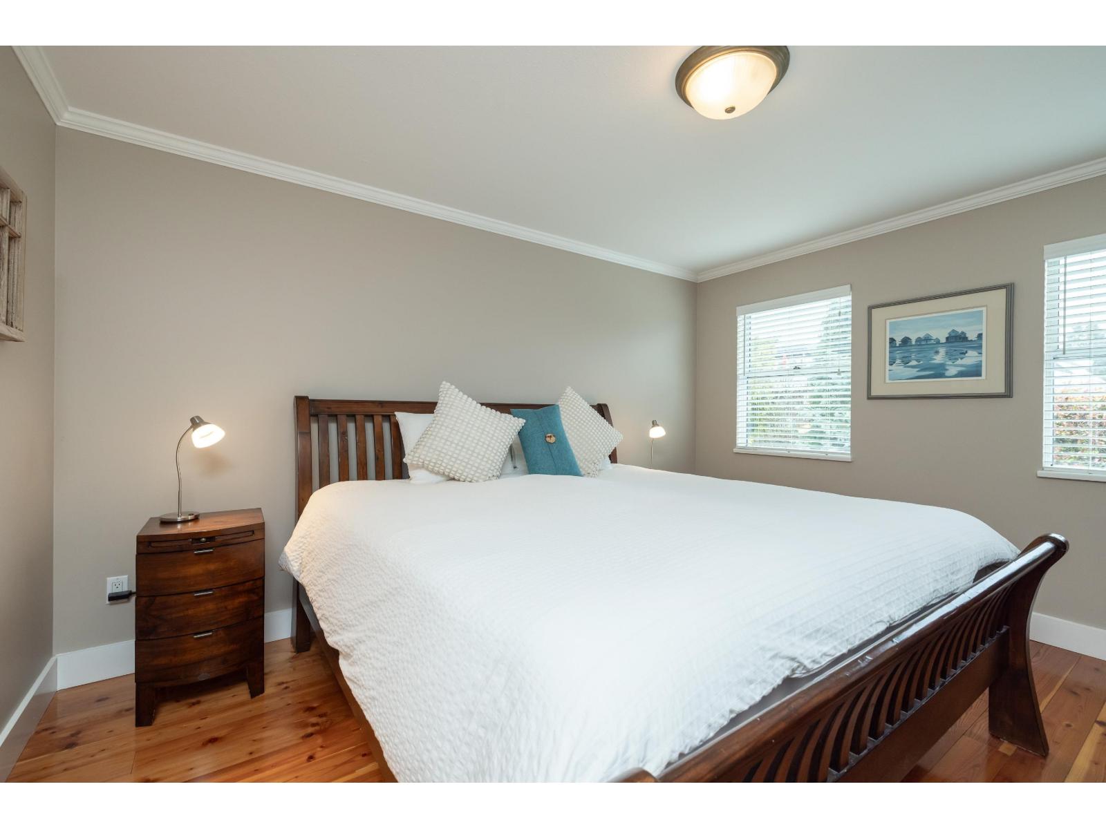 976 HABGOOD STREET, White Rock