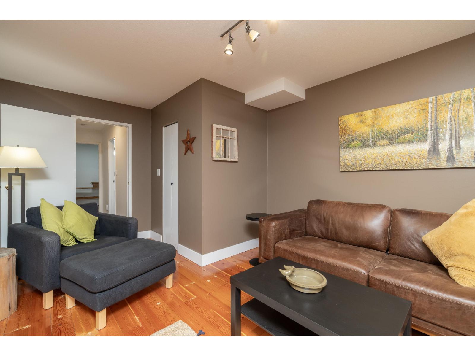 976 HABGOOD STREET, White Rock