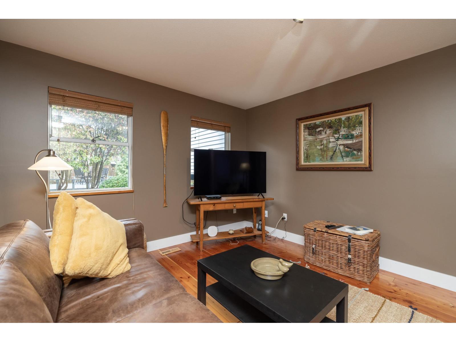 976 HABGOOD STREET, White Rock