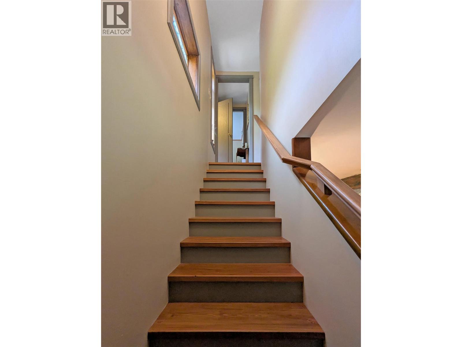 8802 Martens Road, Slocan