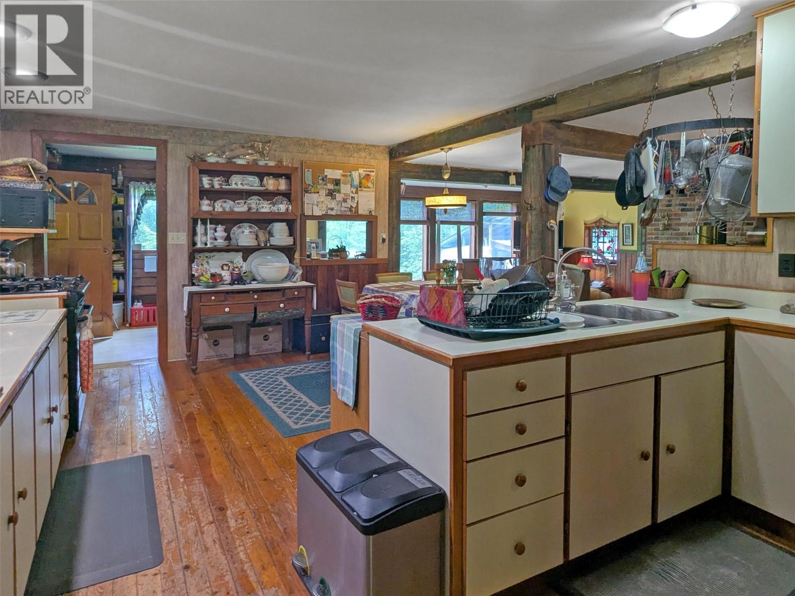 8802 Martens Road, Slocan