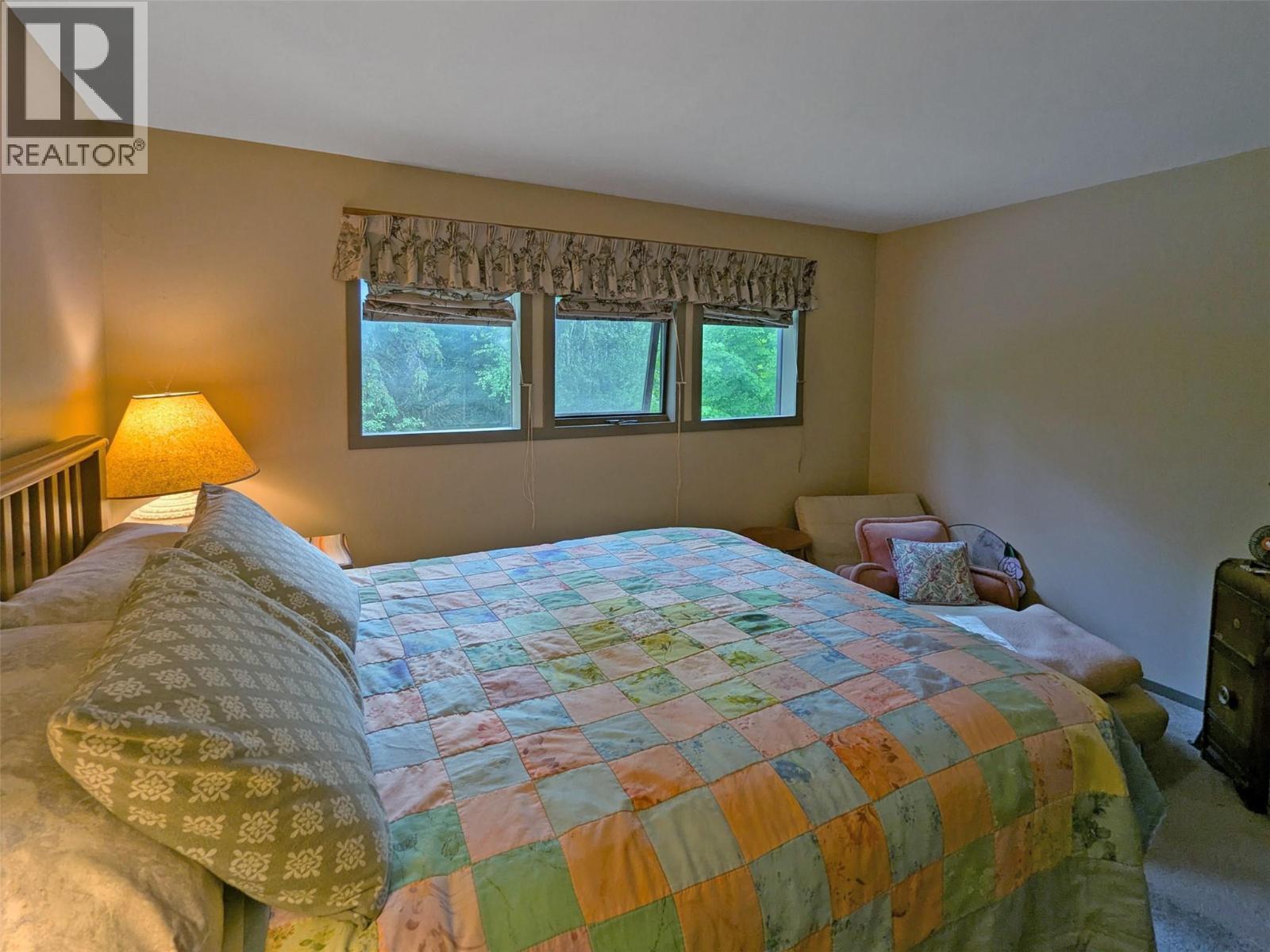 8802 Martens Road, Slocan