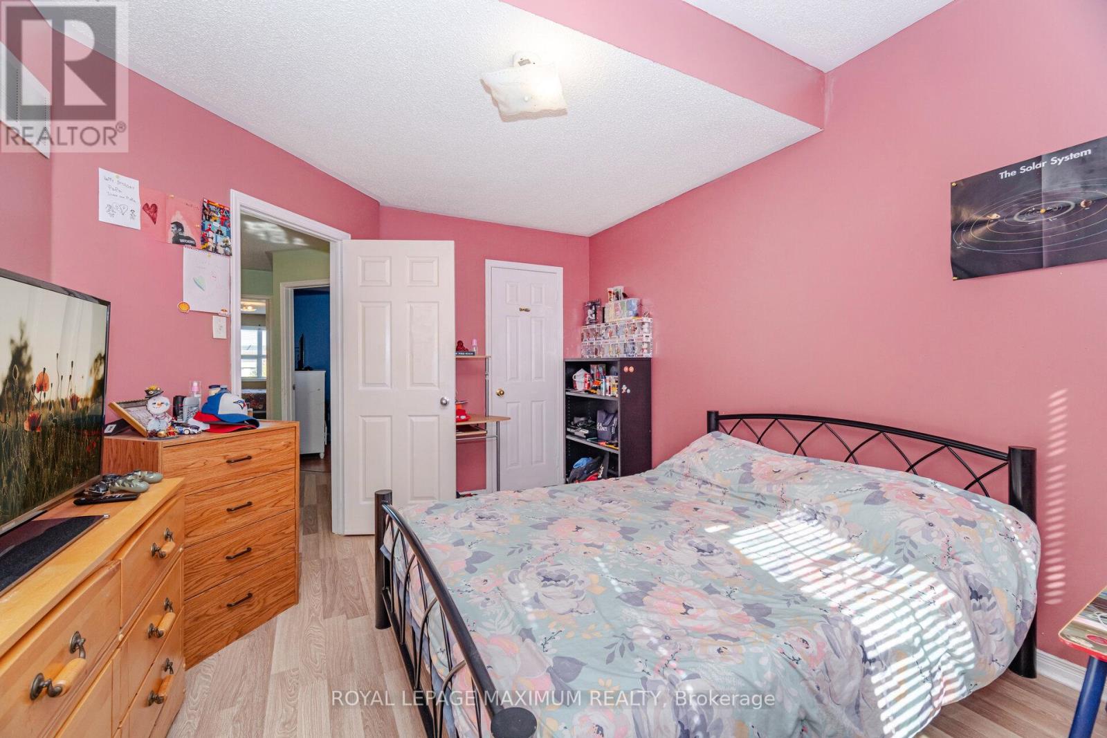 85 RONAN CRESCENT - 29