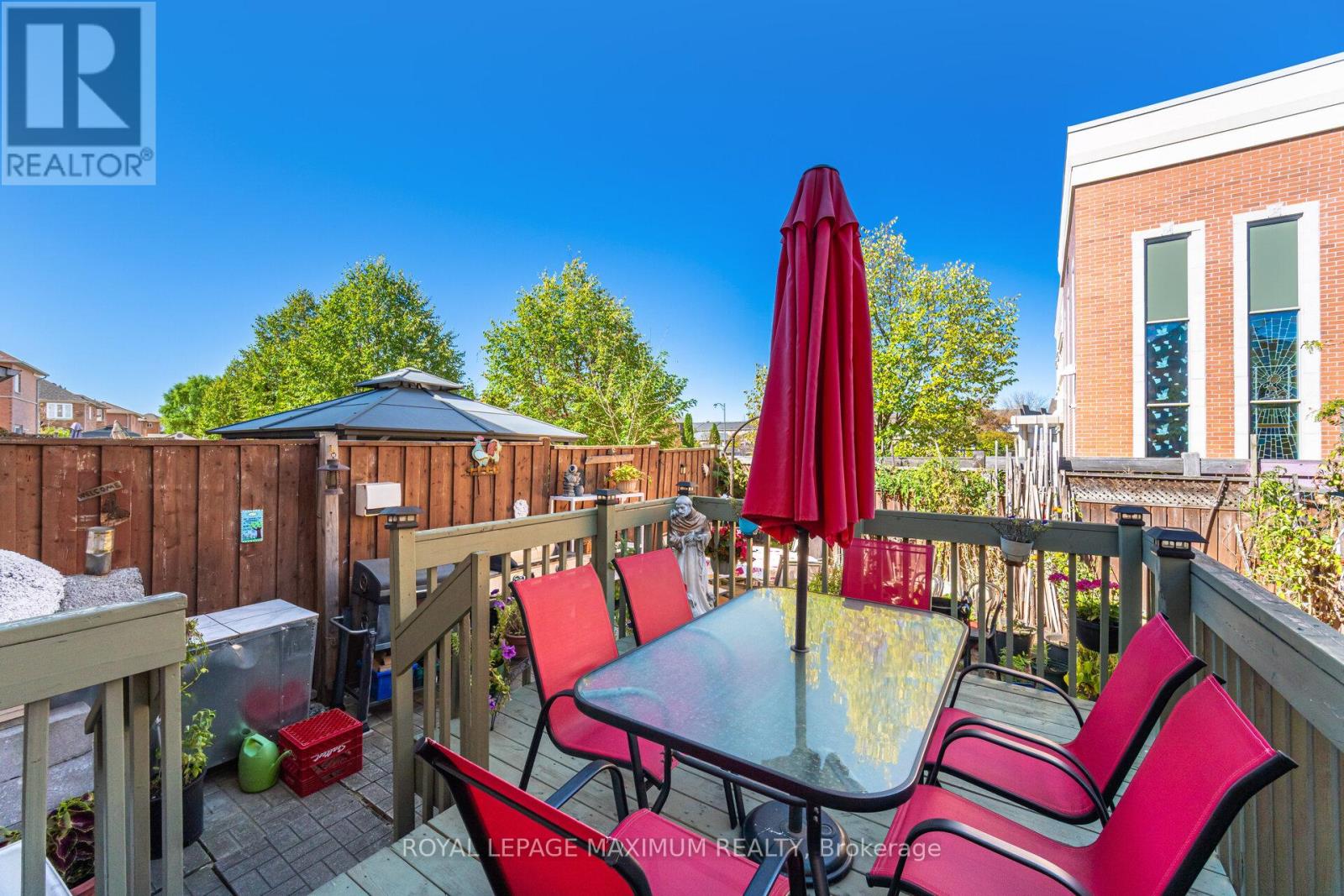 85 RONAN CRESCENT - 33