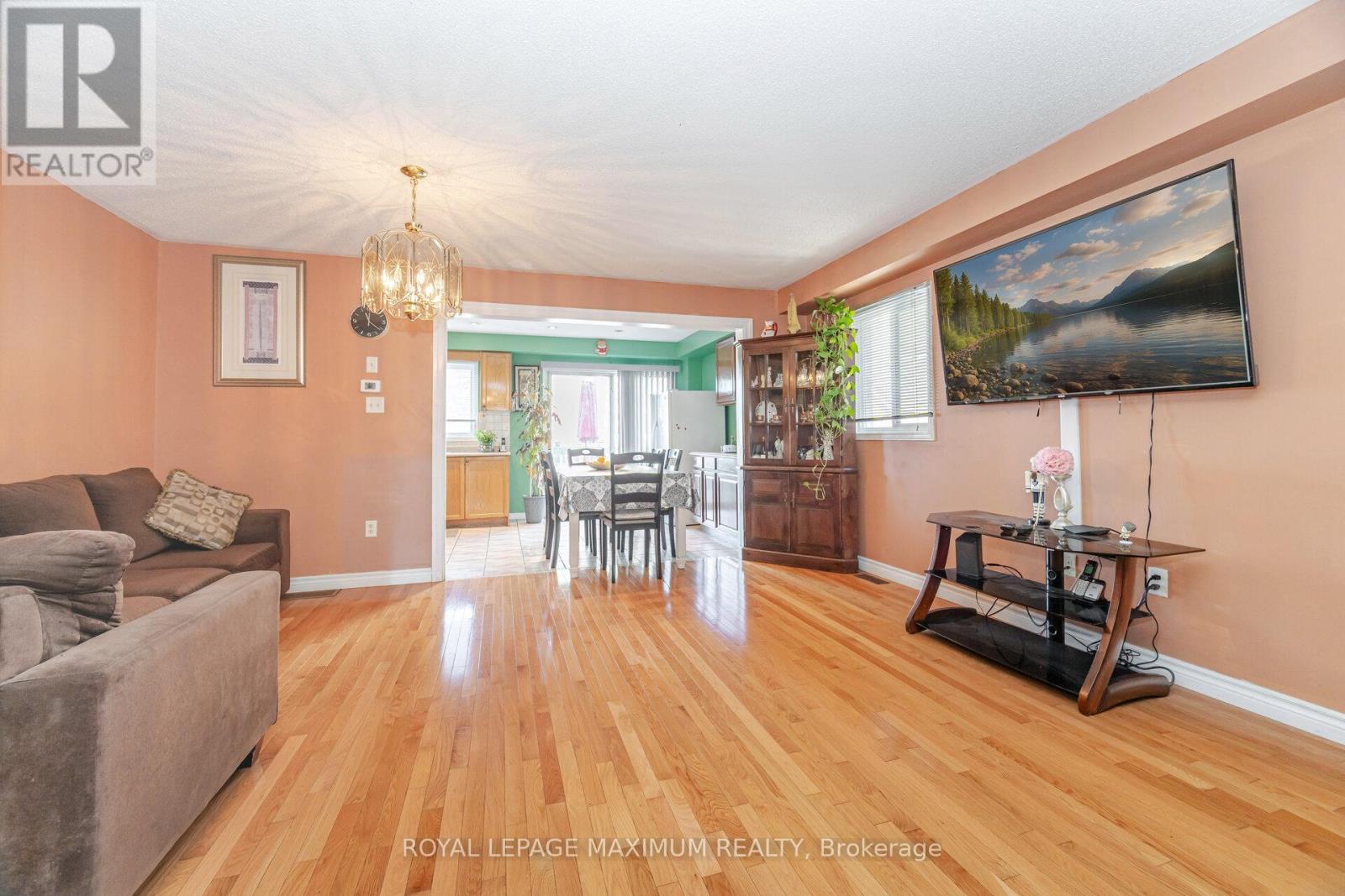 85 RONAN CRESCENT - 9