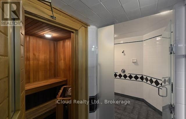 #1003 45 KINGSBRIDGE GARDEN CIRCLE - 22
