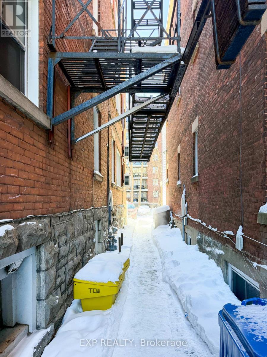 122-124 COBOURG STREET - 49
