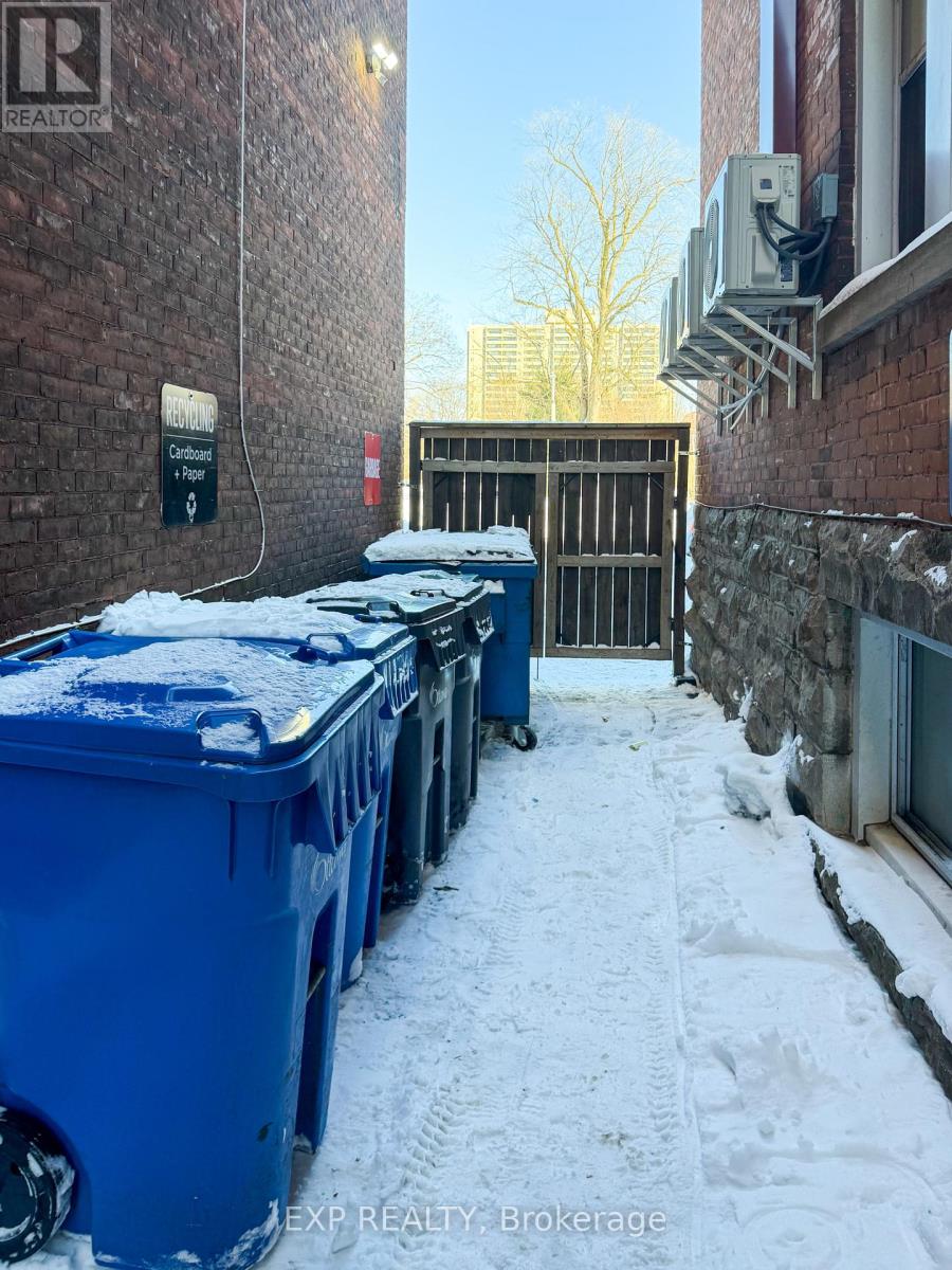122-124 COBOURG STREET - 50
