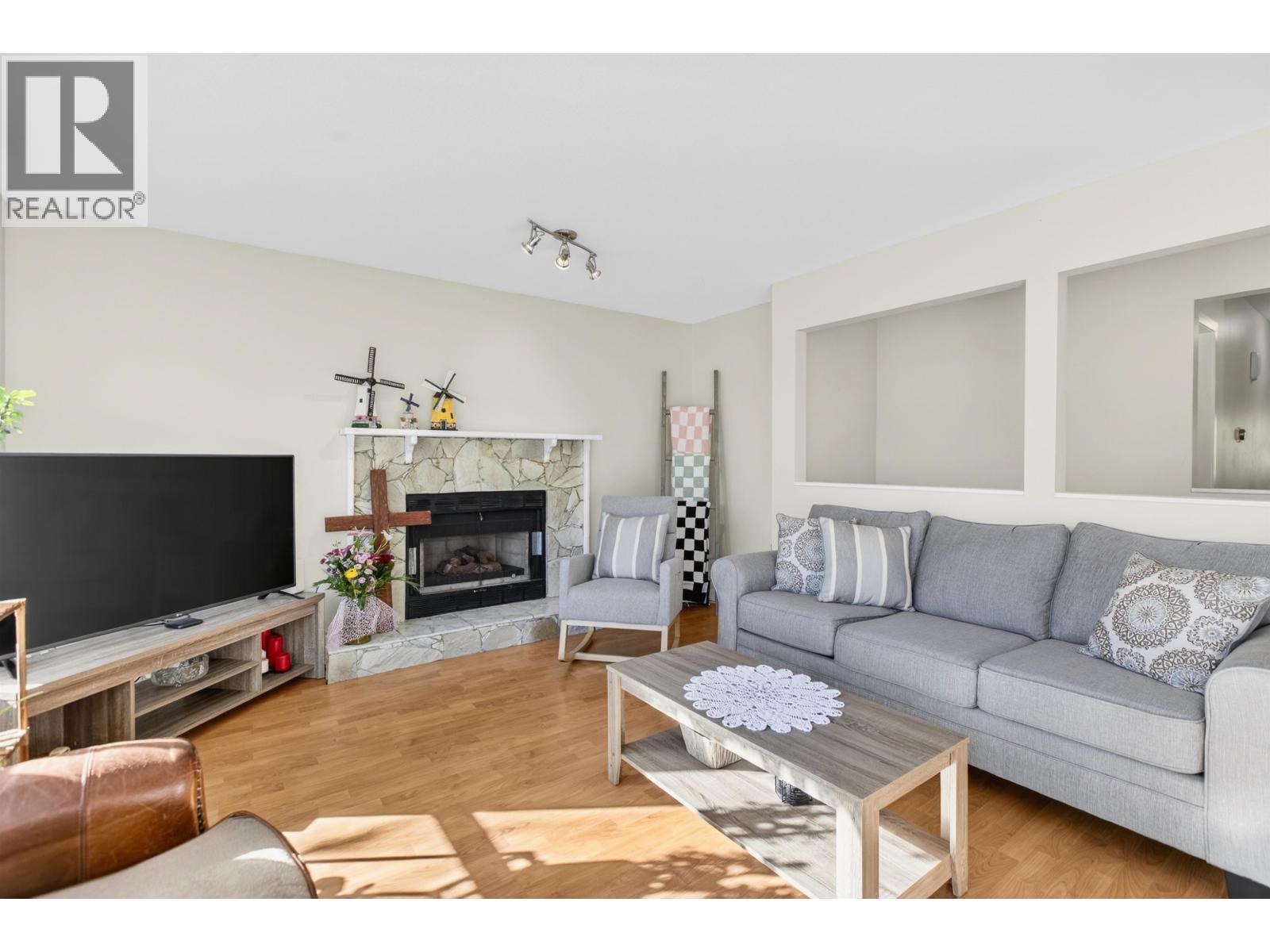 22475 STRENG AVENUE, Maple Ridge