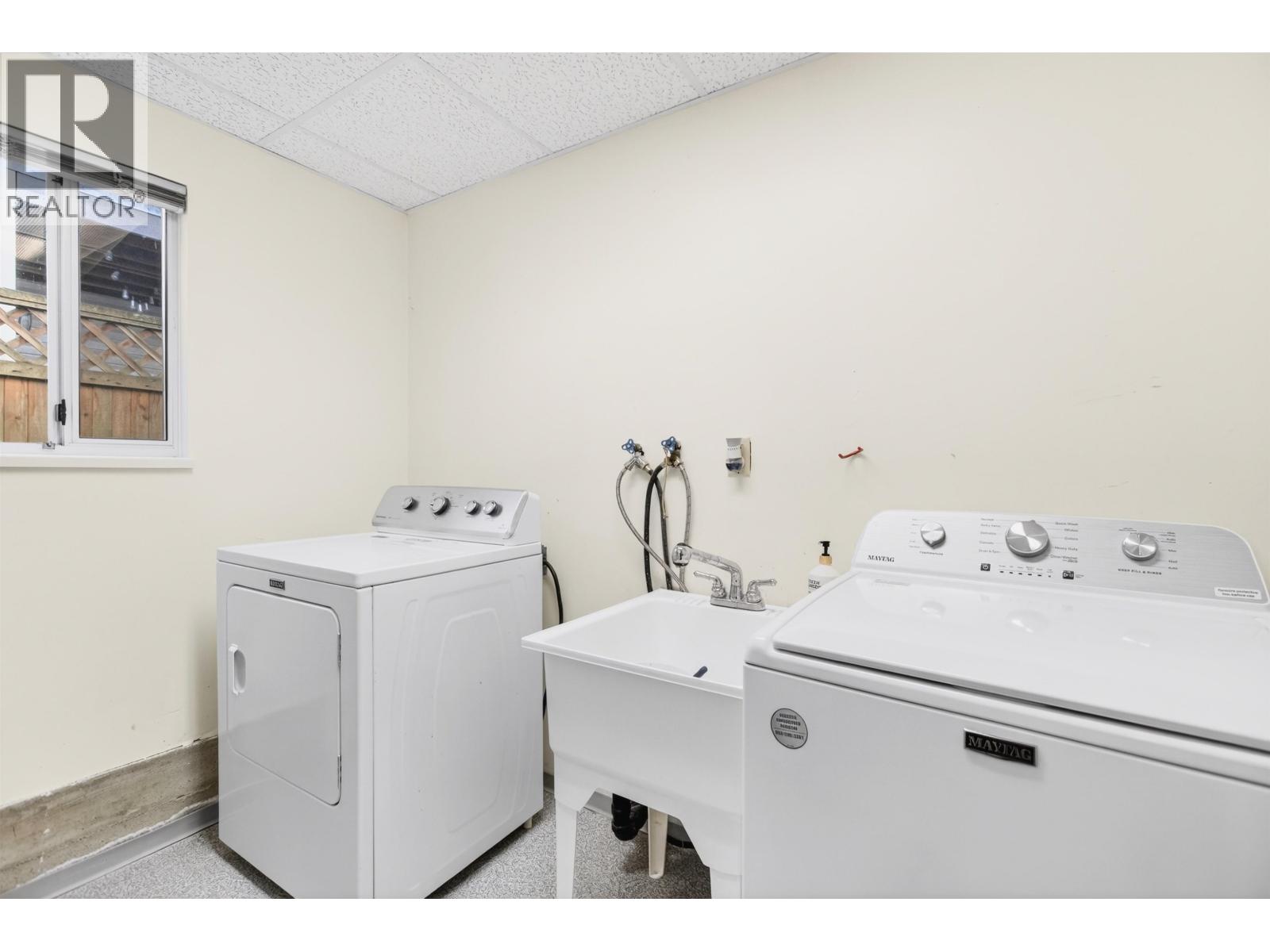 22475 STRENG AVENUE, Maple Ridge