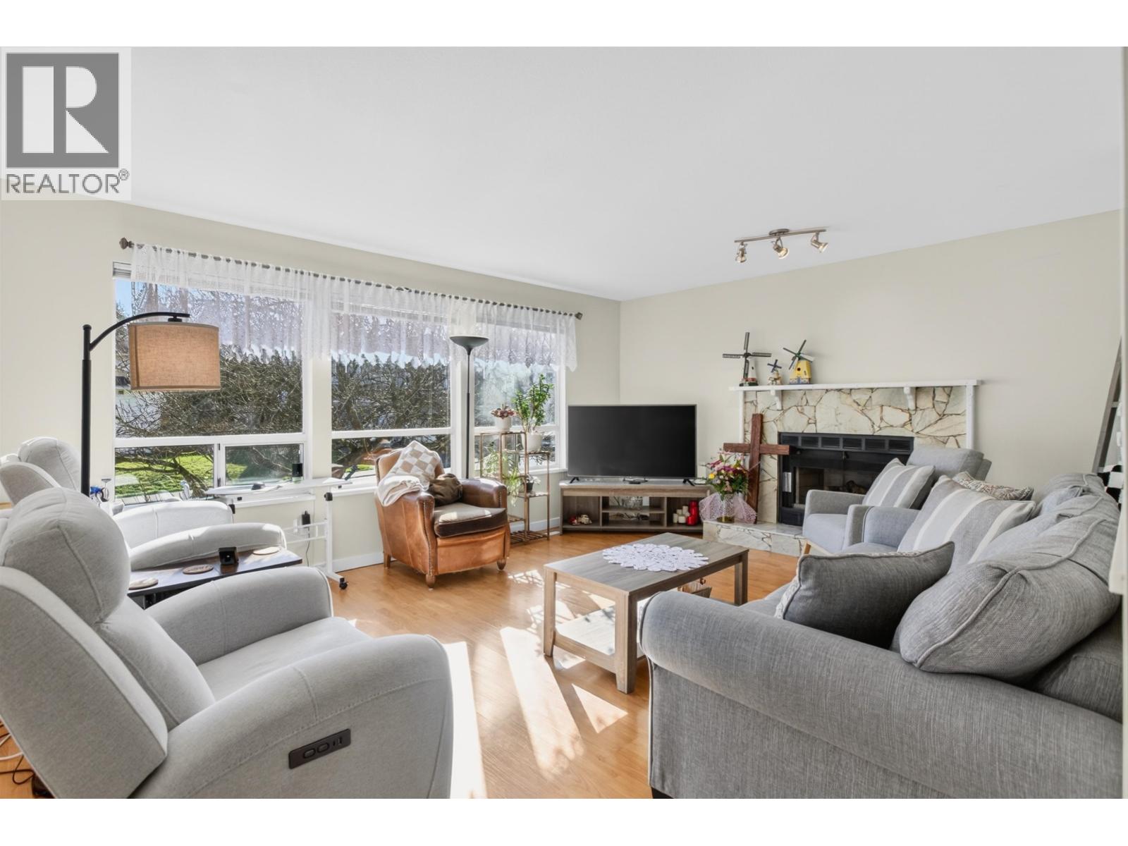 22475 STRENG AVENUE, Maple Ridge